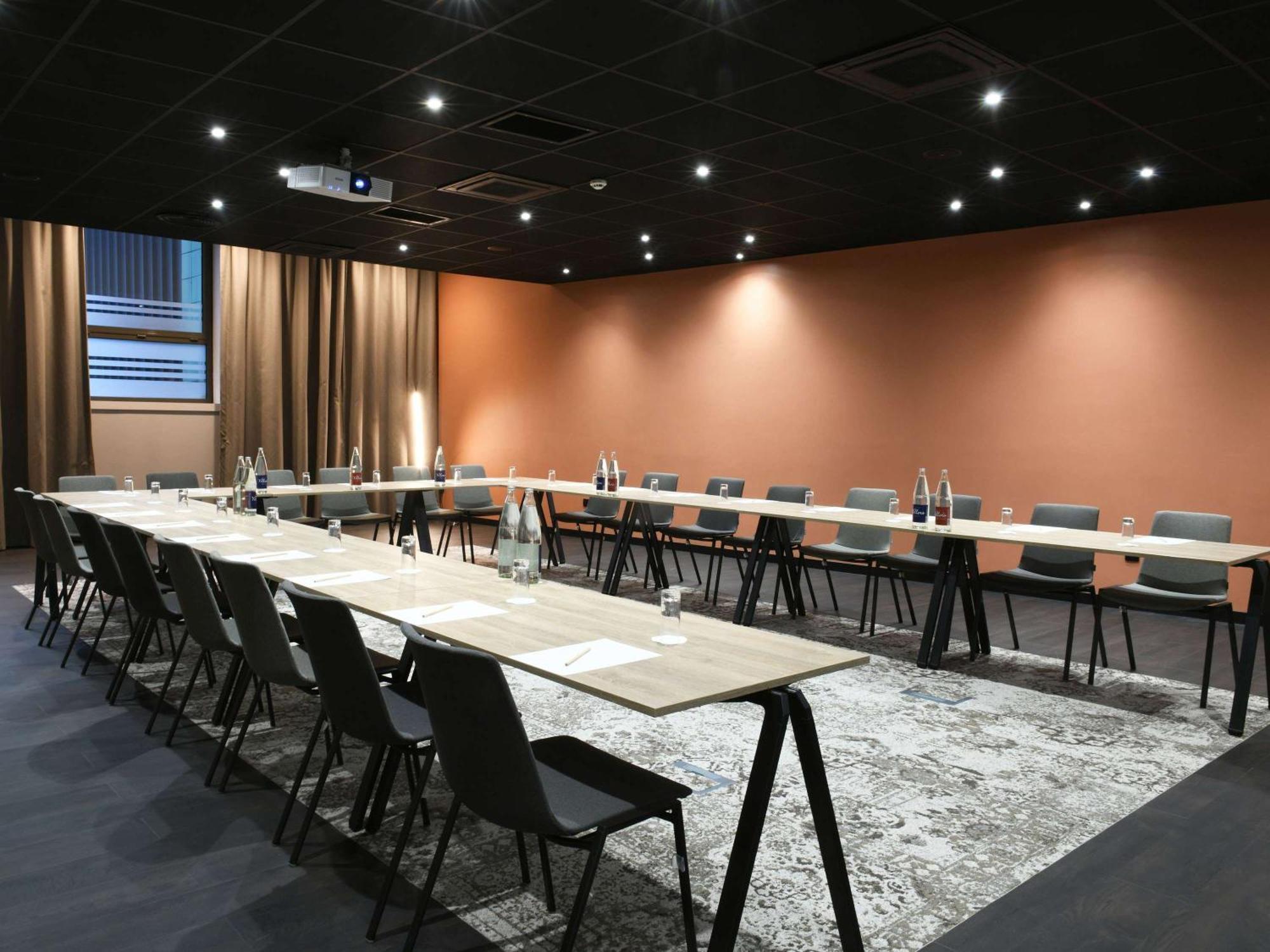 Mercure Arras Centre Gare Zewnętrze zdjęcie